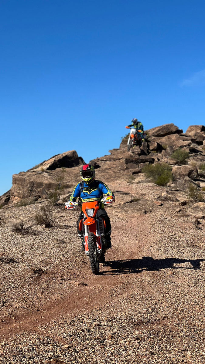 Expert dirt bike guide leading tour through Southern Utah trails